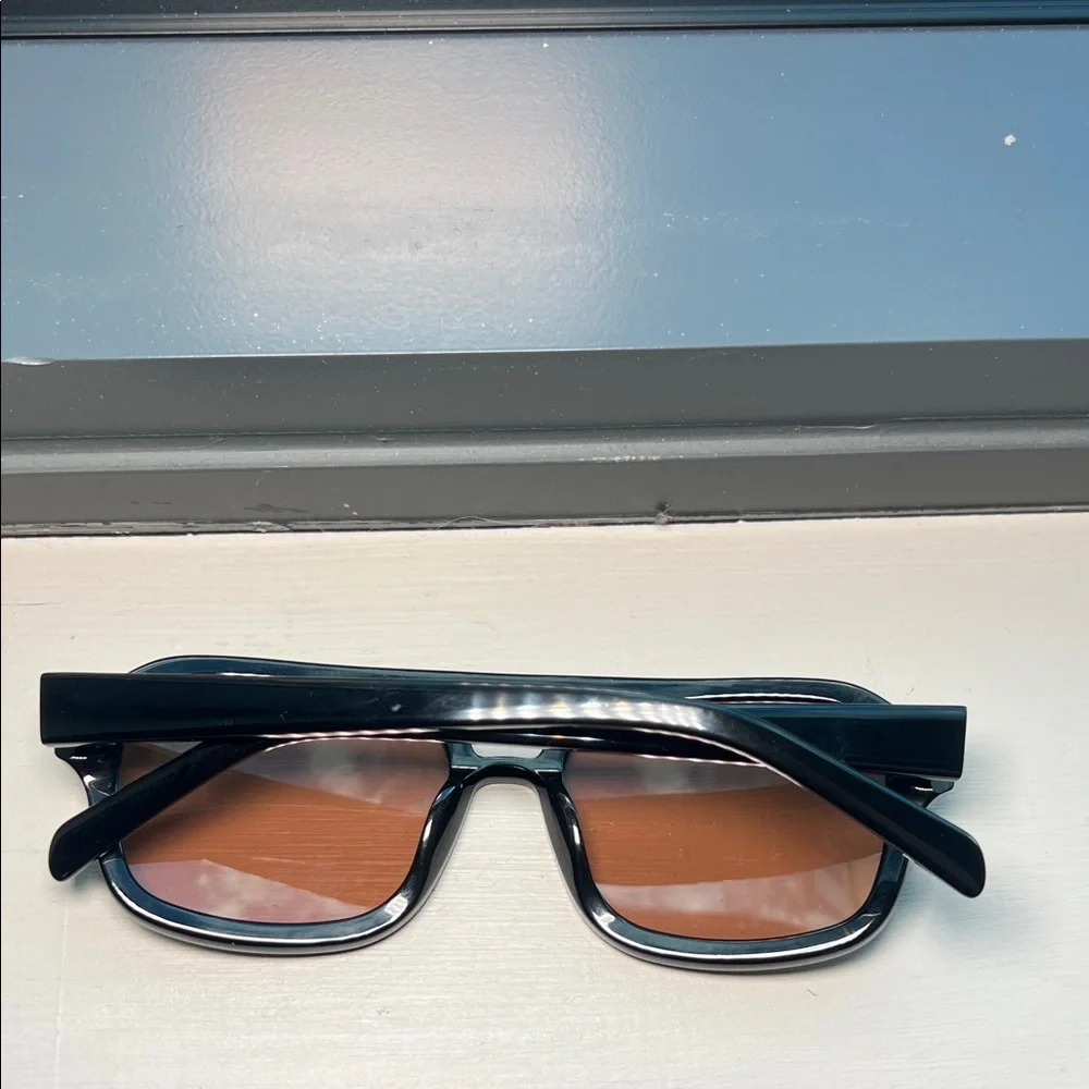 VEHLA Black Dixie Sunglasses - Picture 6 of 8